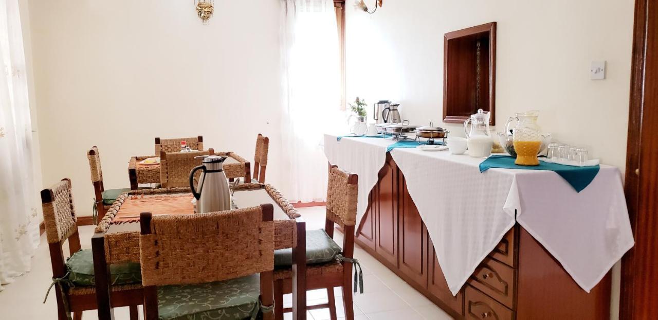 Family Nest Guesthouse 키수무 외부 사진