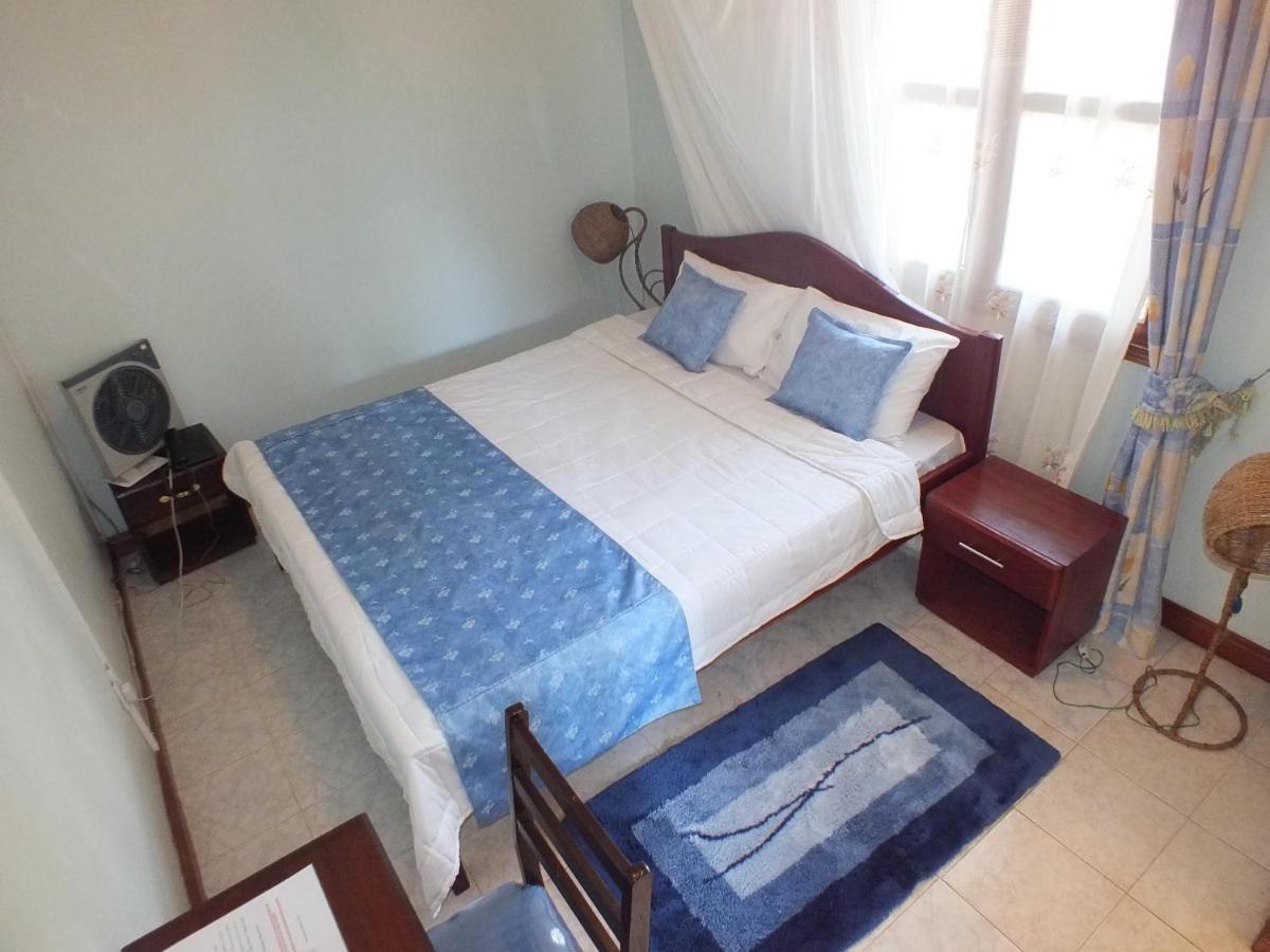 Family Nest Guesthouse 키수무 외부 사진